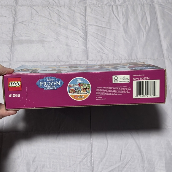 LEGO Disney Princess Anna & Kristoff's Sleigh Adventure Set - Picture 3 of 6